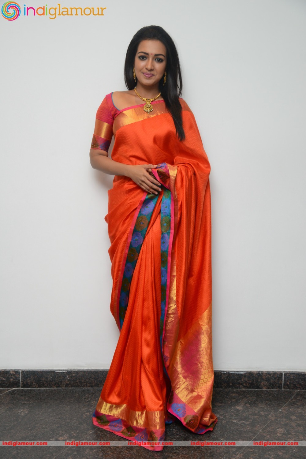 Catherine Tresa Actress hd photo