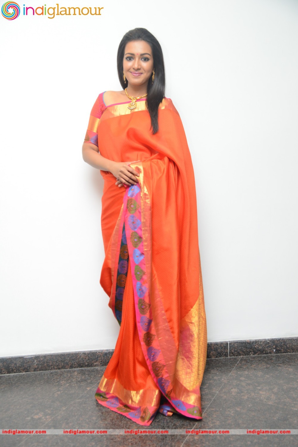 Catherine Tresa Actress hd photo