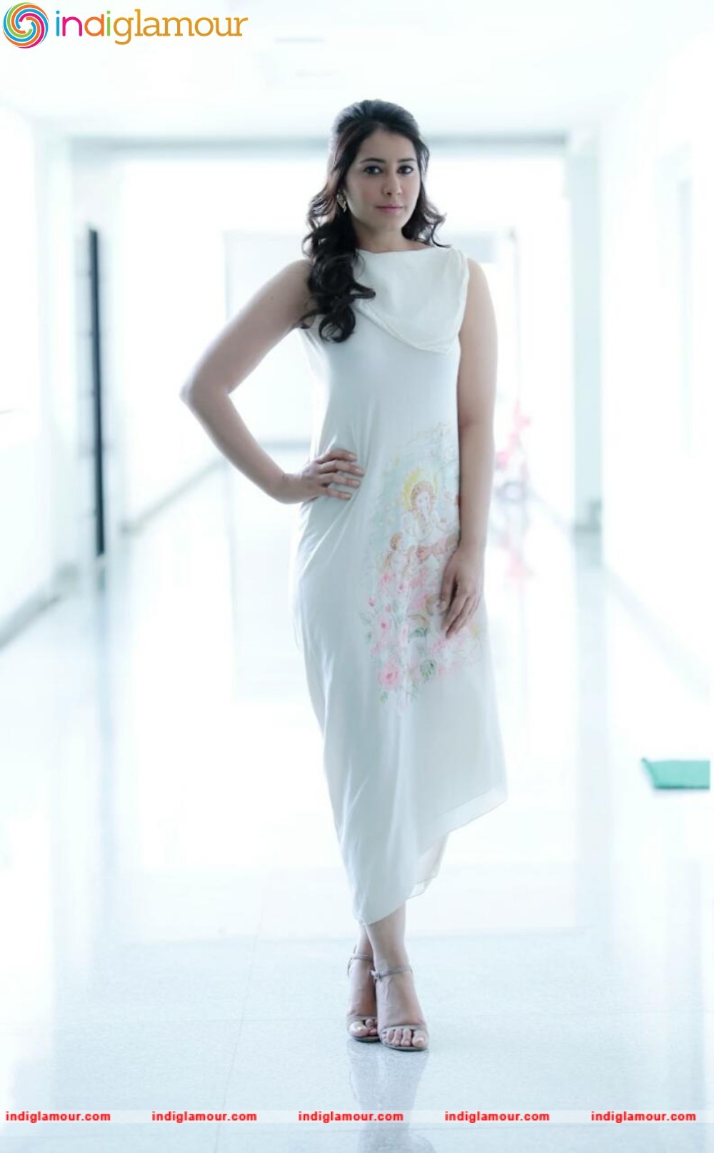 Raashi Khanna Actress hd photo