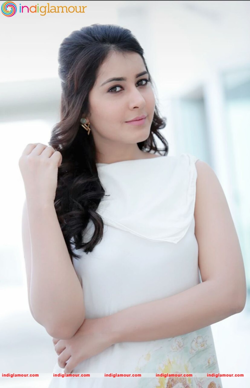 Raashi Khanna Actress hd photo