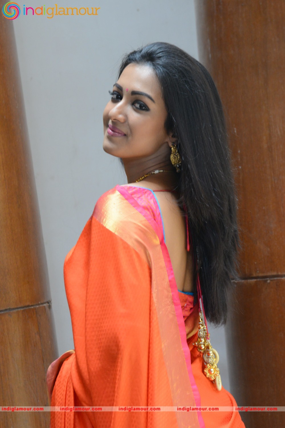 Catherine Tresa Actress hd photo