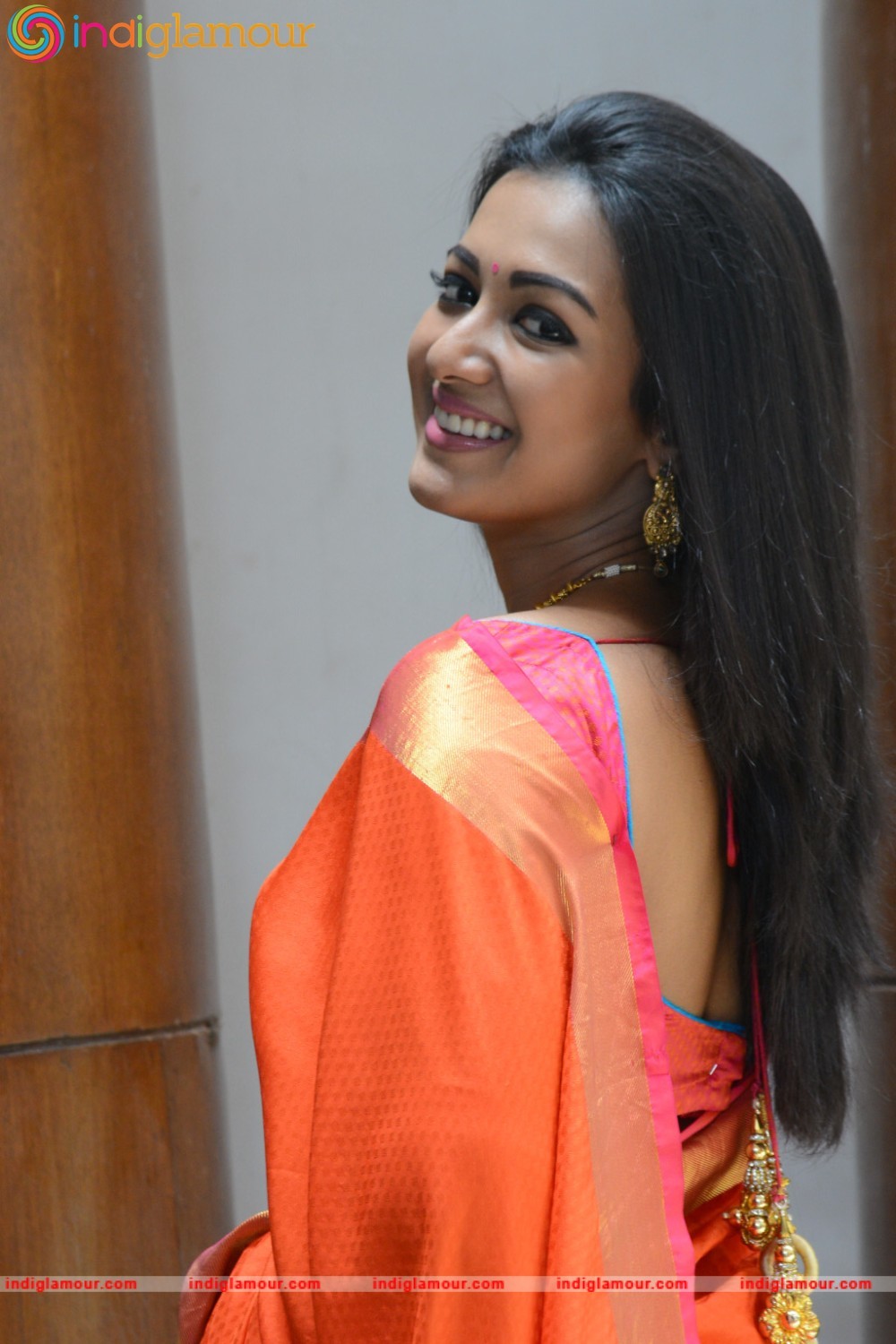 Catherine Tresa Actress hd photo