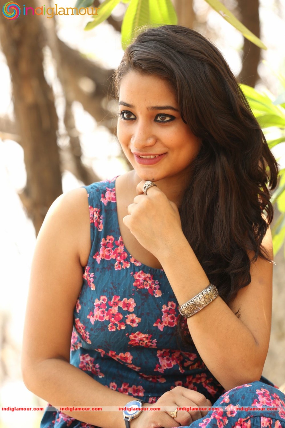 Santhoshi Sharma Actress hd photo