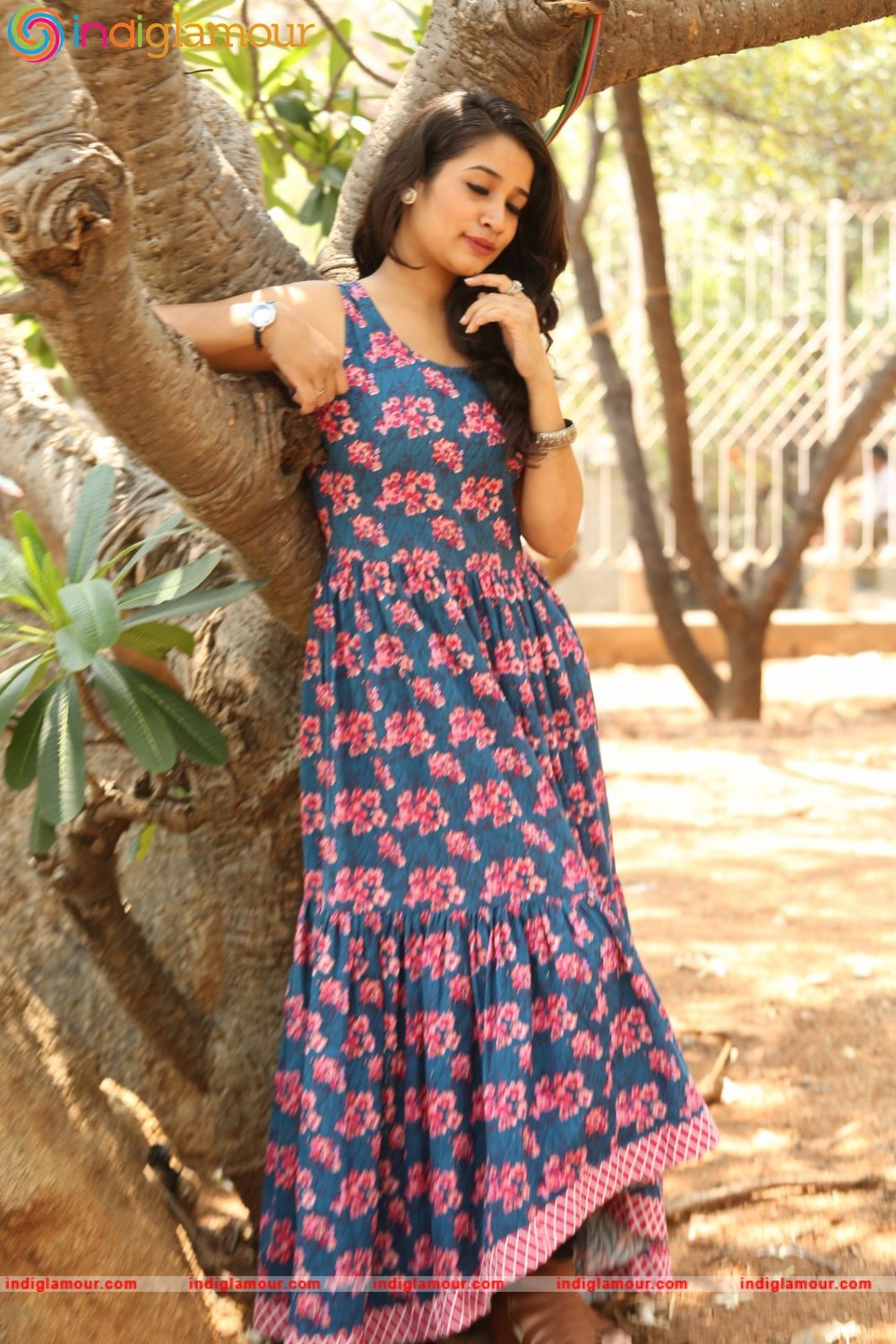 Santhoshi Sharma Actress hd photo