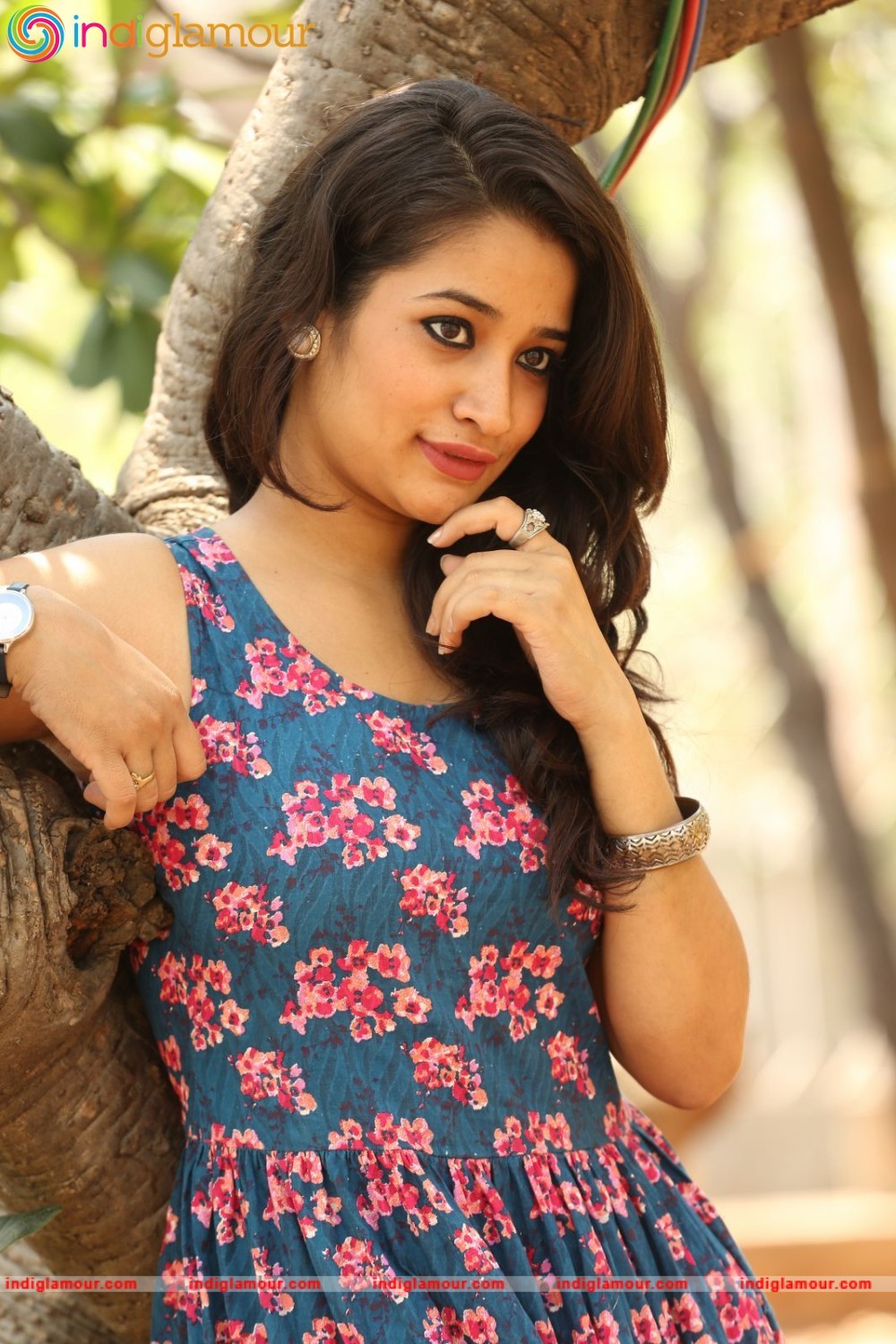 Santhoshi Sharma Actress hd photo