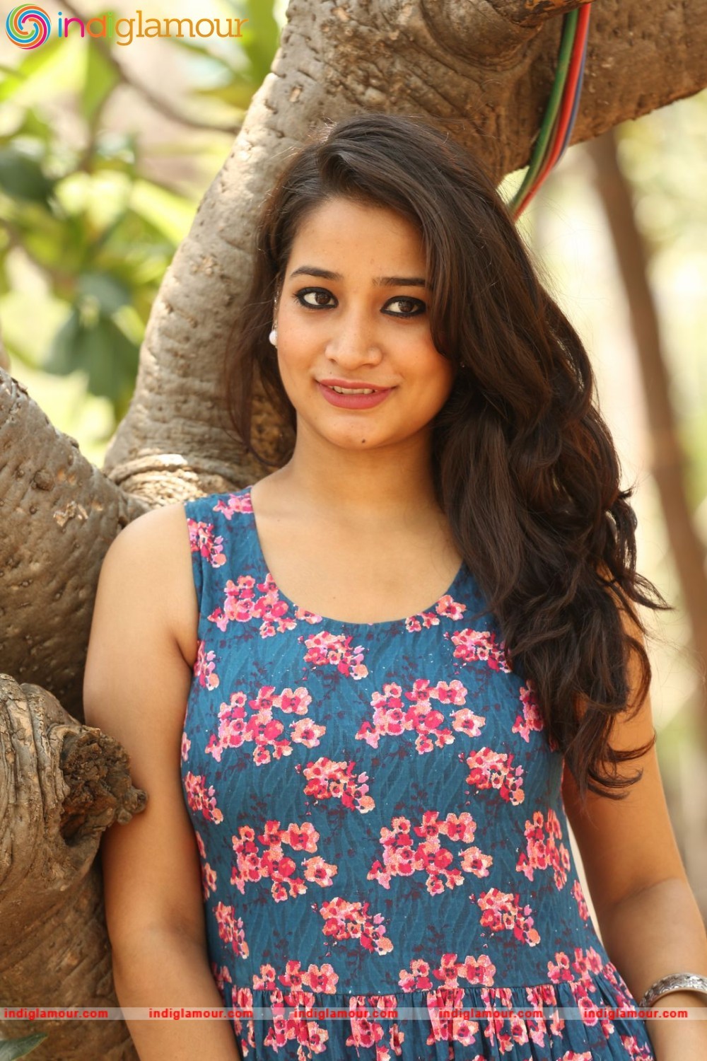 Santhoshi Sharma Actress hd photo