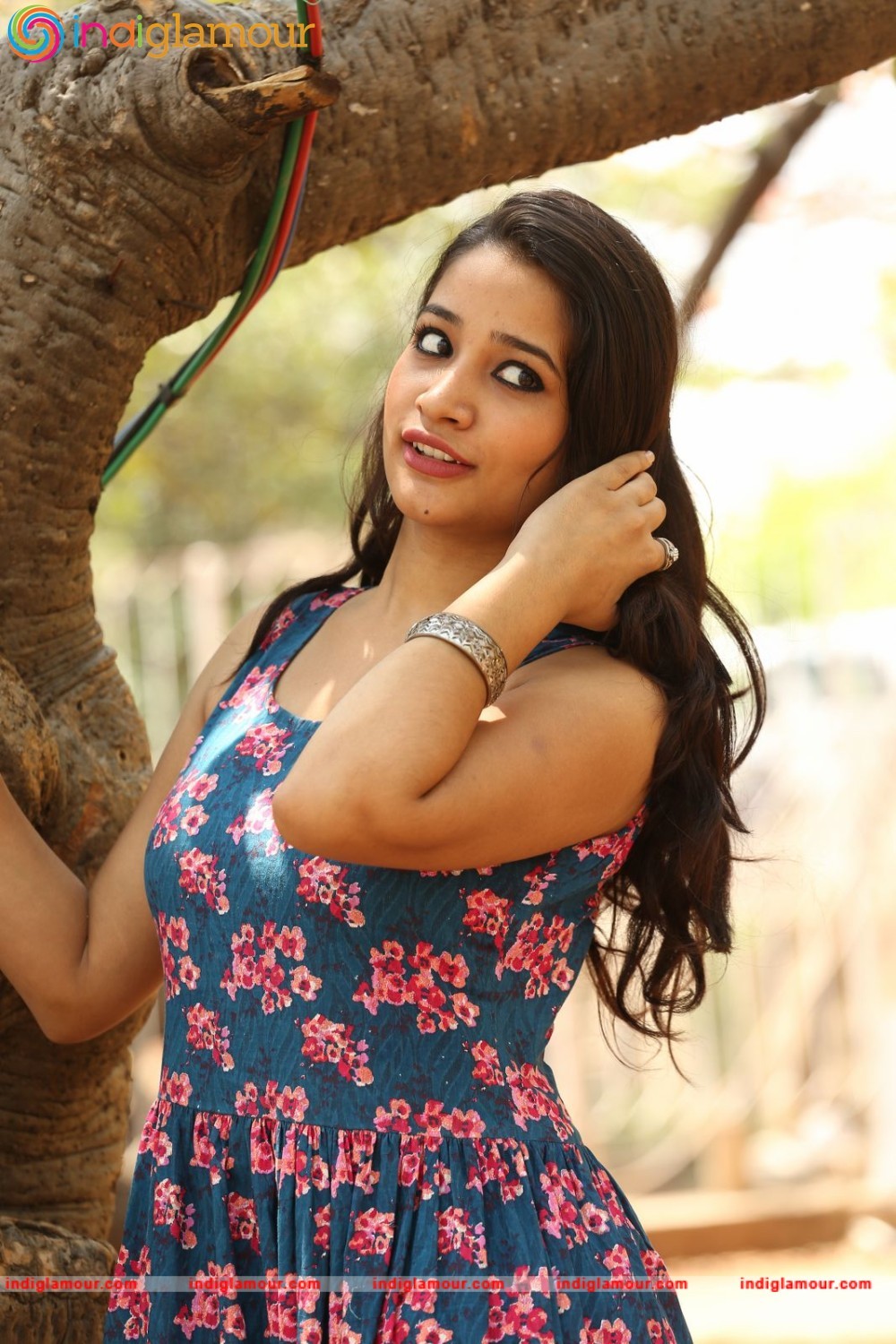 Santhoshi Sharma Actress hd photo