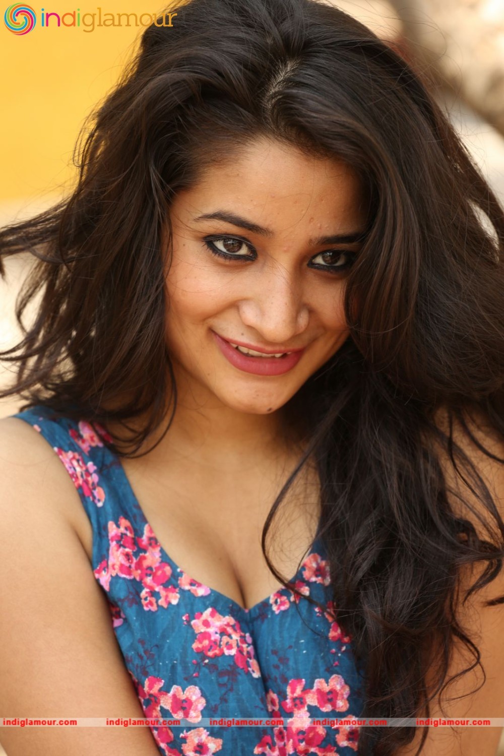 Santhoshi Sharma Actress hd photo