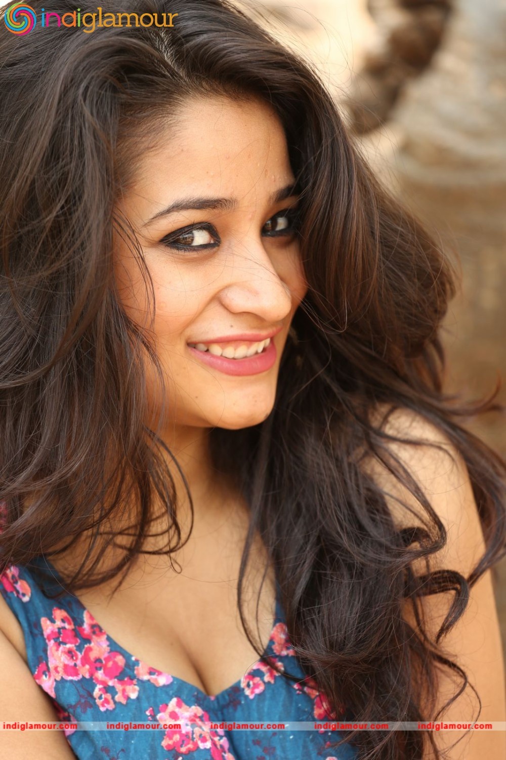 Santhoshi Sharma Actress hd photo