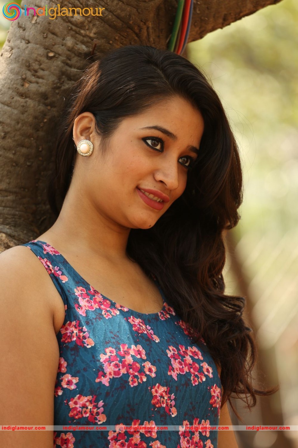 Santhoshi Sharma Actress hd photo