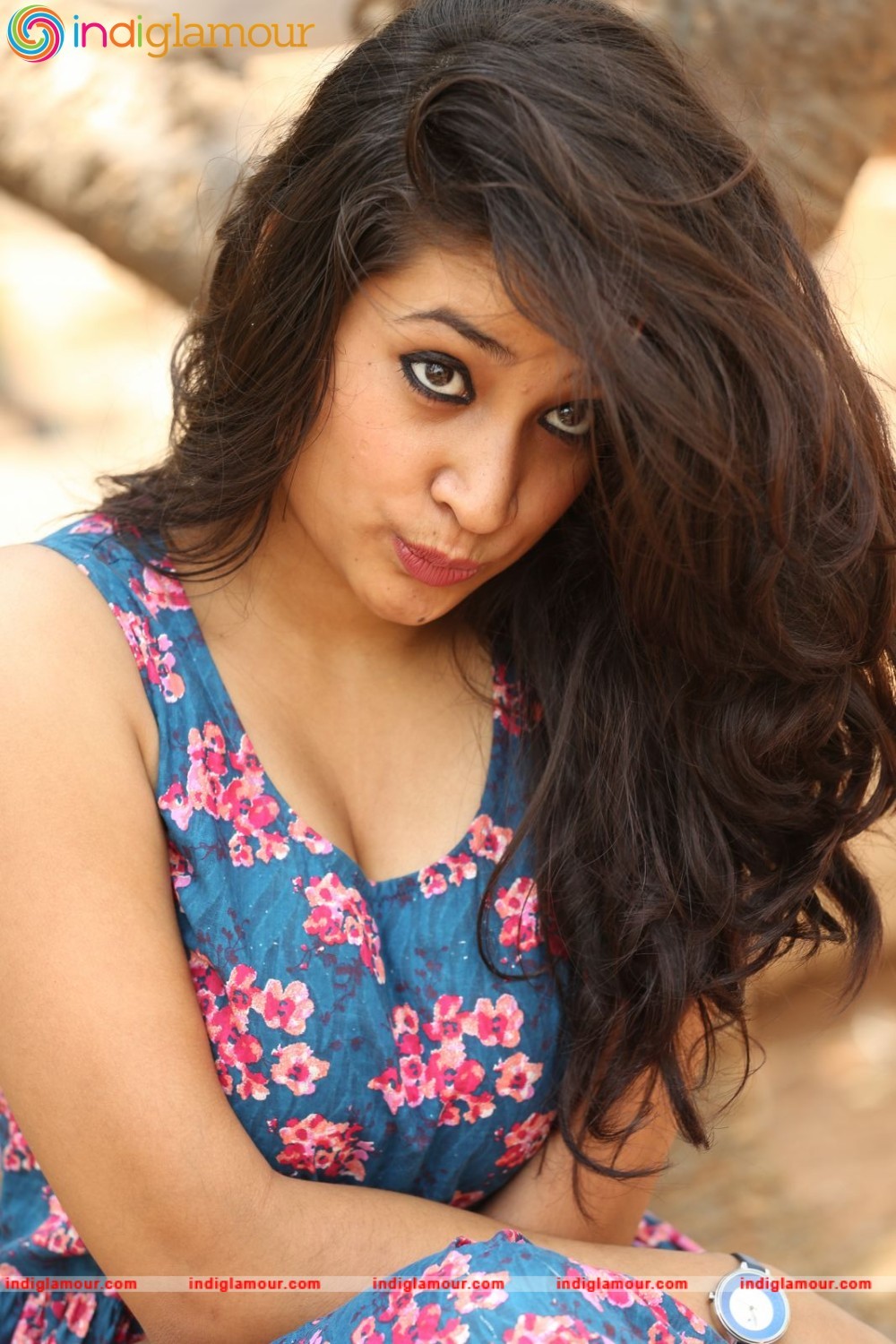 Santhoshi Sharma Actress hd photo