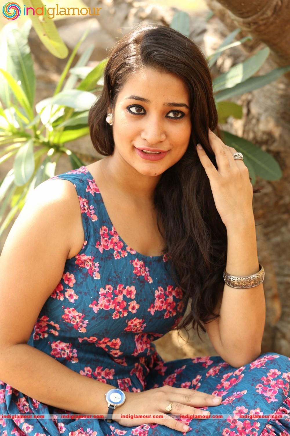Santhoshi Sharma Actress hd photo