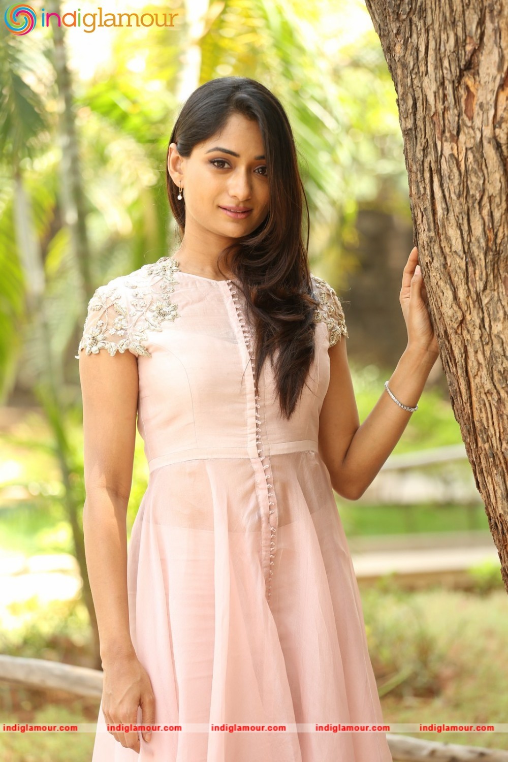 Sandhya Raju Actress hd photo