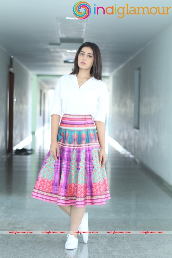 Raashi Khanna Actress hd photo