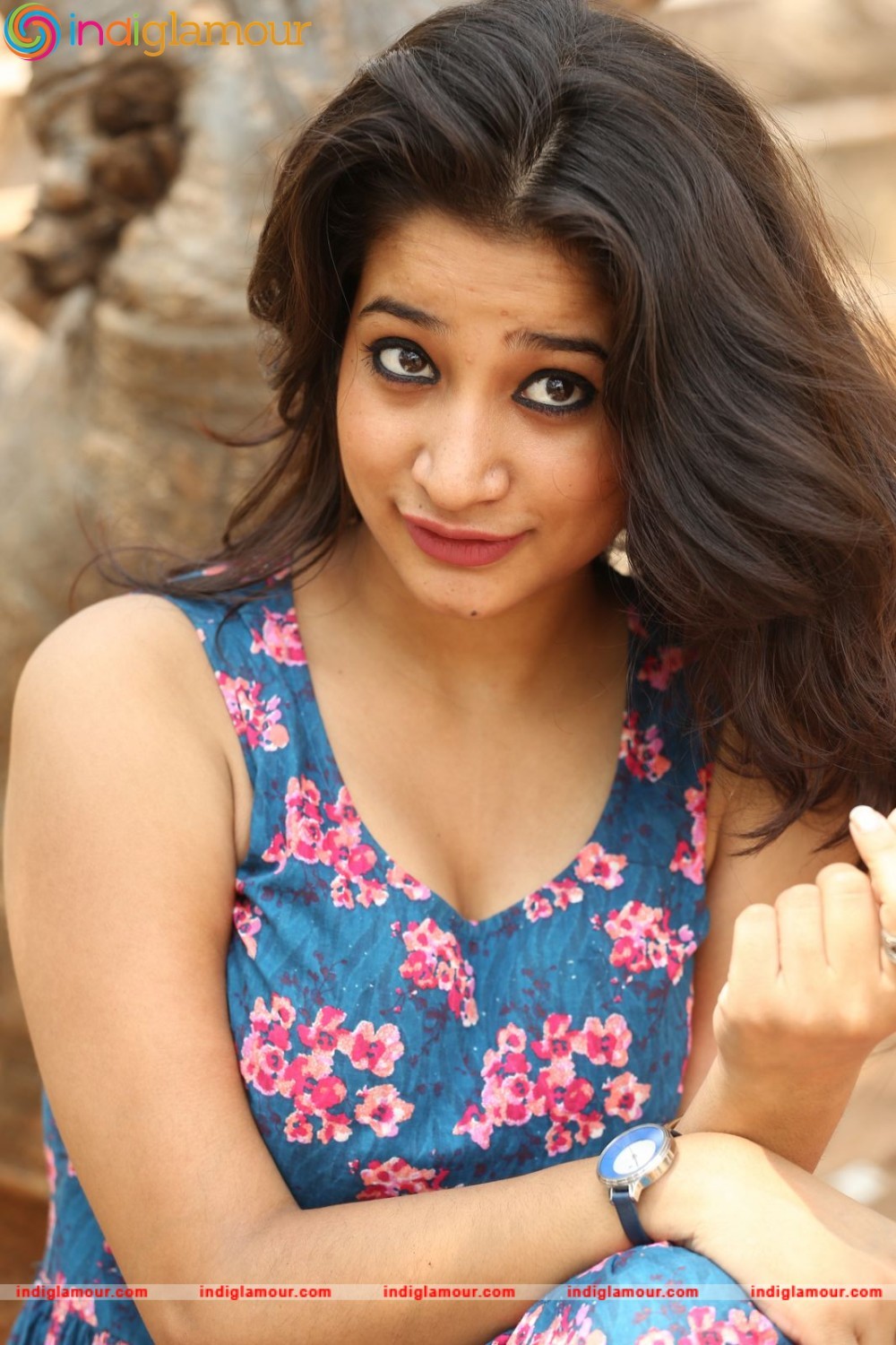 Santhoshi Sharma Actress hd photo