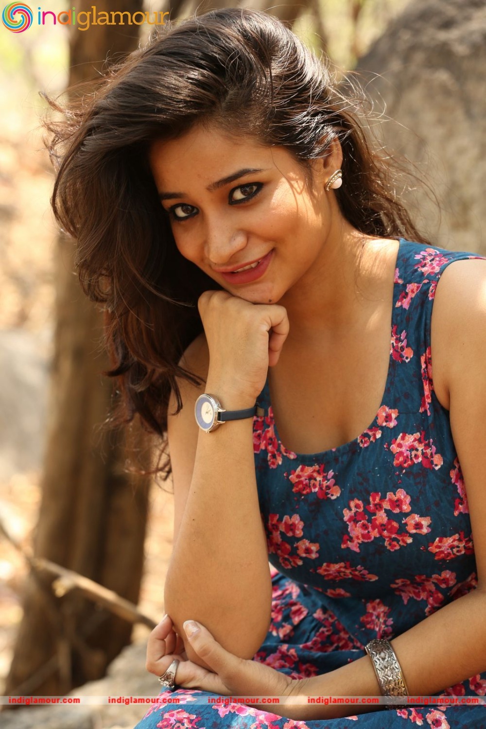 Santhoshi Sharma Actress hd photo