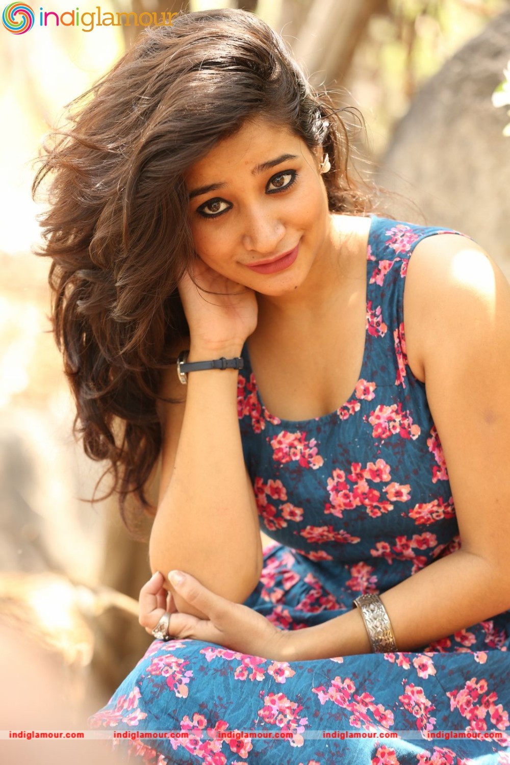 Santhoshi Sharma Actress hd photo