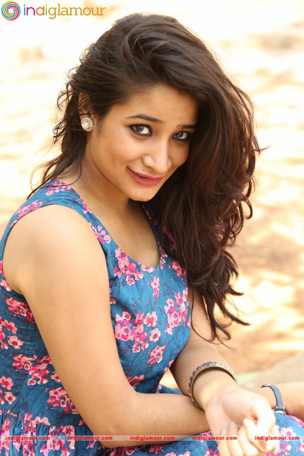 Santhoshi Sharma Actress hd photo