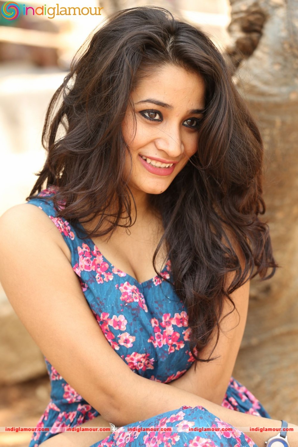 Santhoshi Sharma Actress hd photo