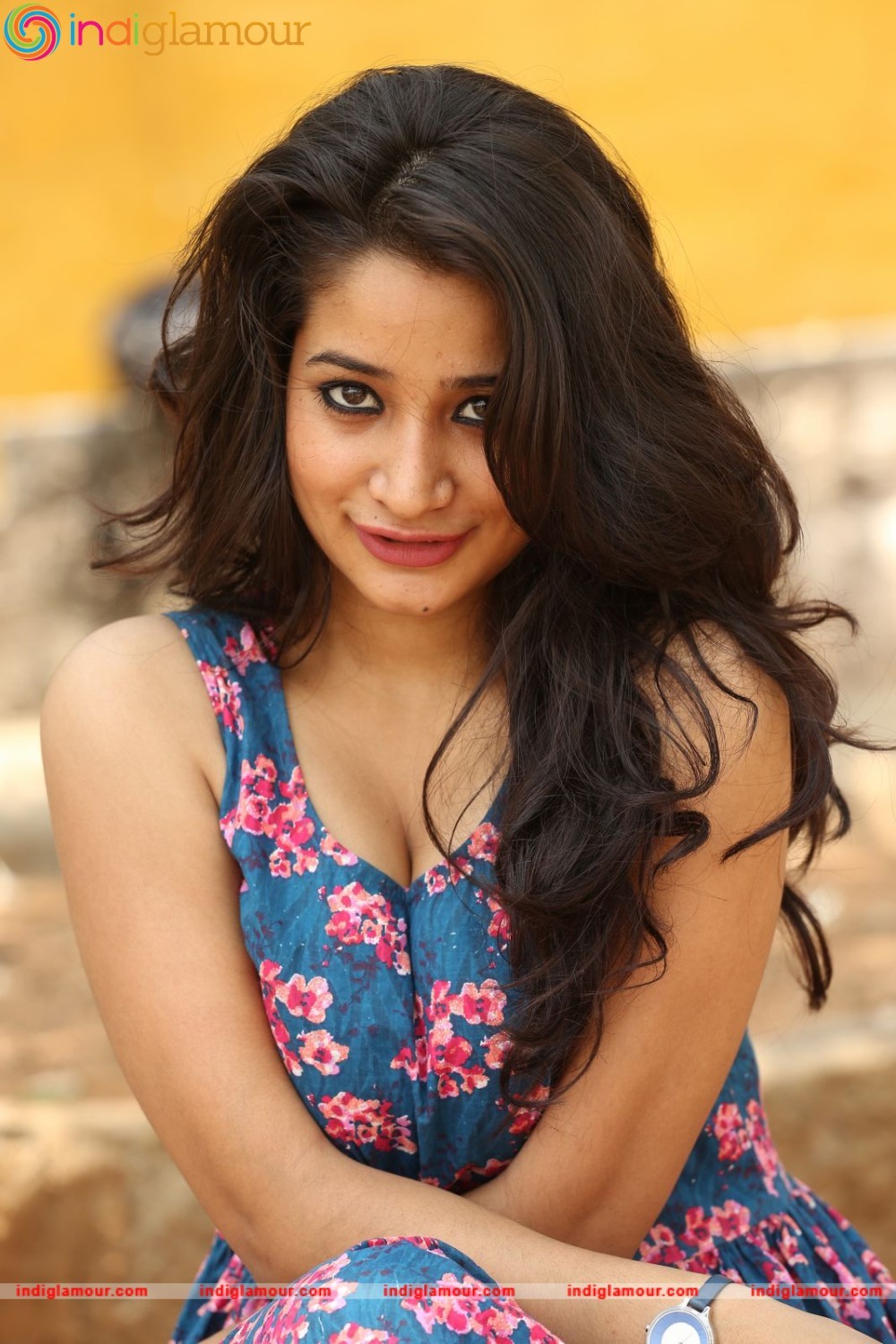 Santhoshi Sharma Actress hd photo