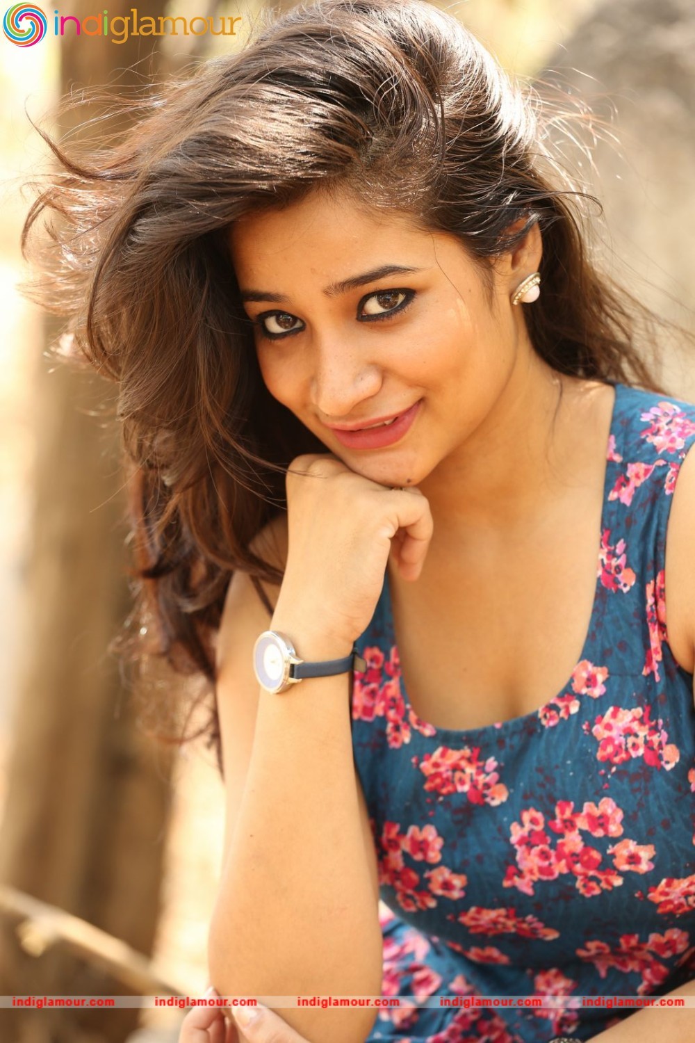 Santhoshi Sharma Actress hd photo