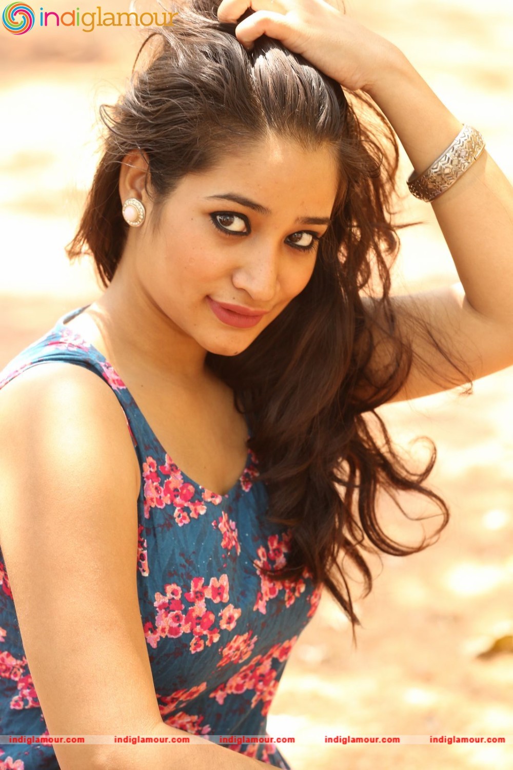Santhoshi Sharma Actress hd photo