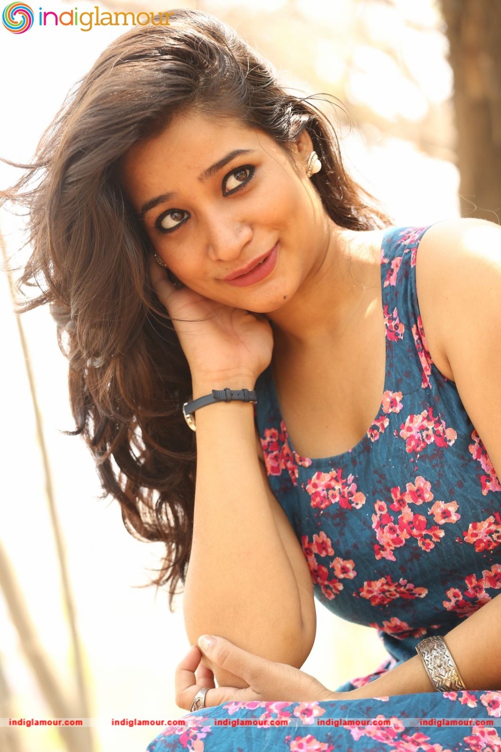 Santhoshi Sharma Actress hd photo