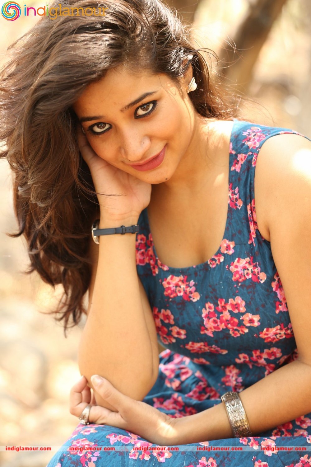 Santhoshi Sharma Actress hd photo