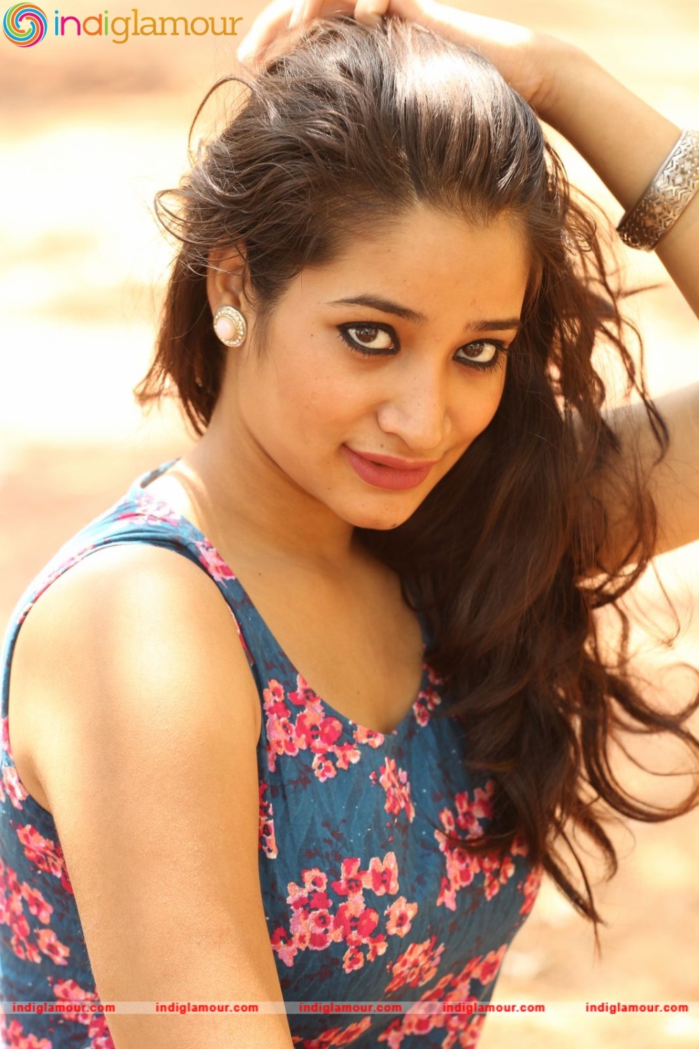 Santhoshi Sharma Actress hd photo
