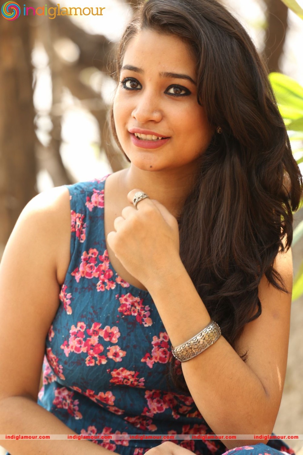 Santhoshi Sharma Actress hd photo