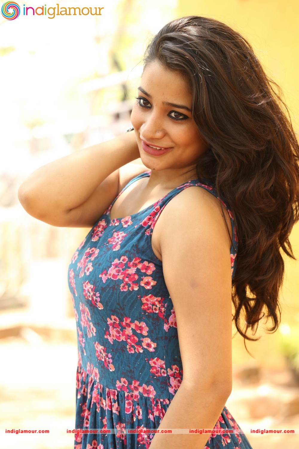 Santhoshi Sharma Actress hd photo