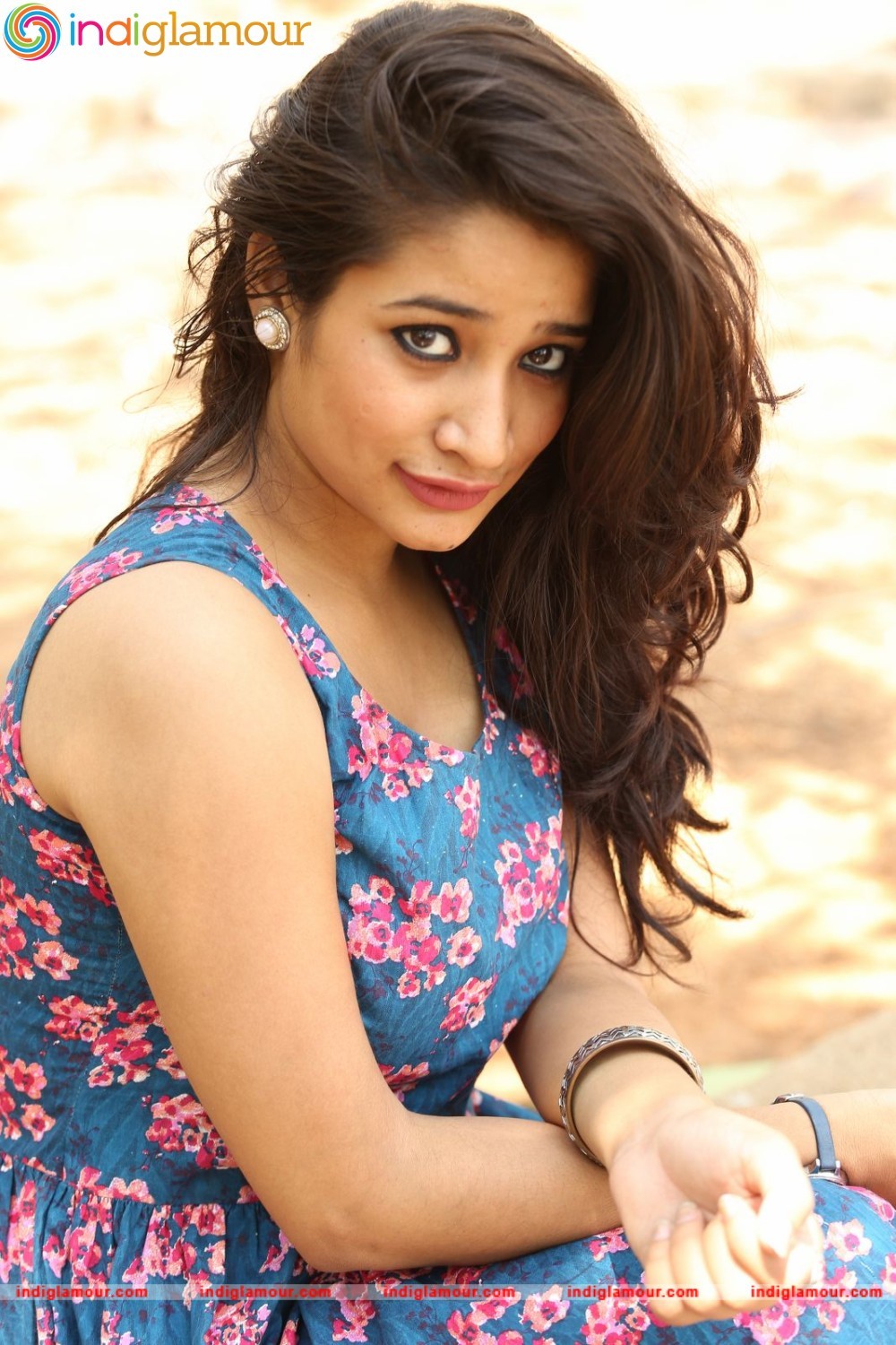 Santhoshi Sharma Actress hd photo