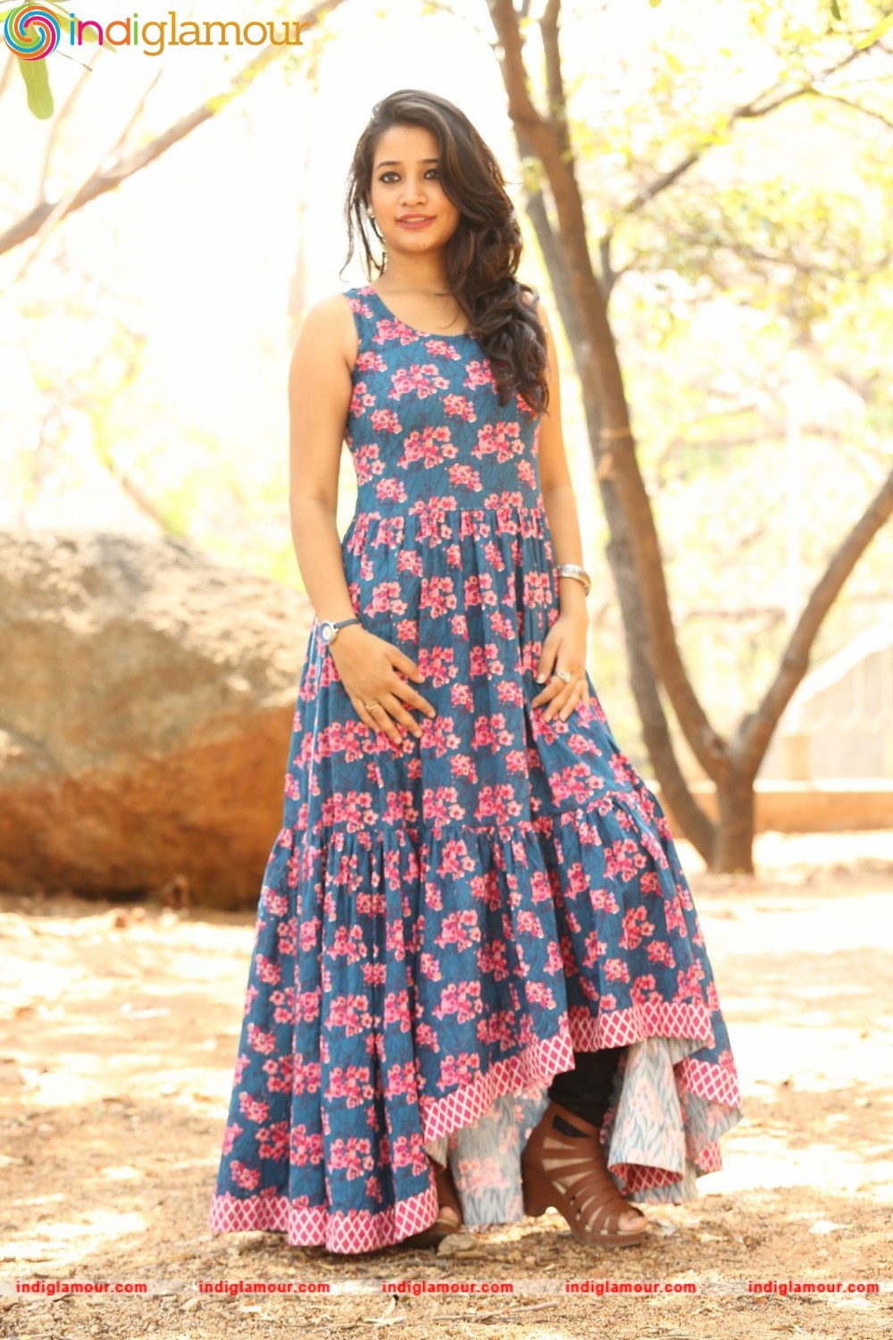 Santhoshi Sharma Actress hd photo