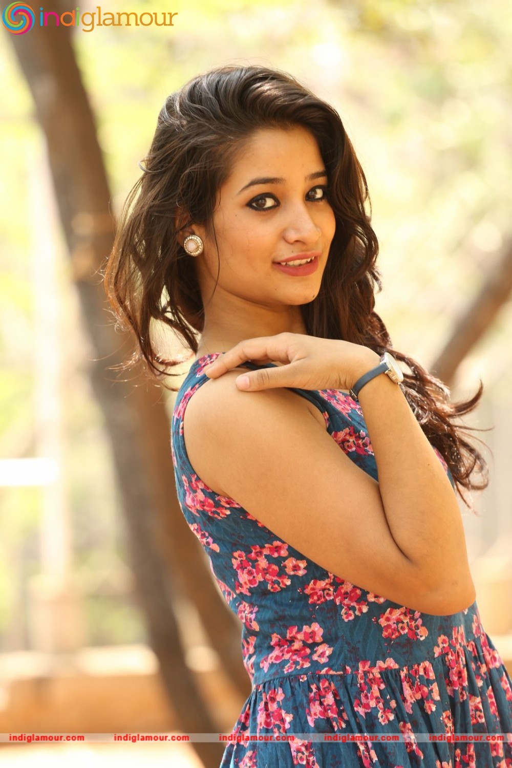 Santhoshi Sharma Actress hd photo