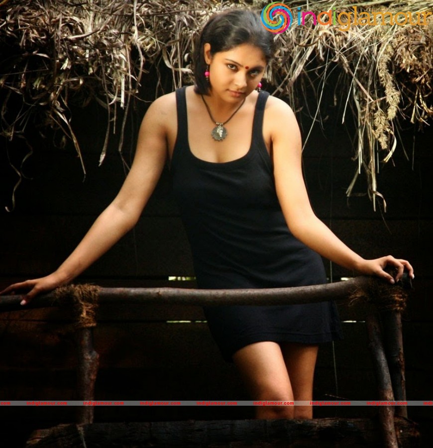 Arunthathi Actress hd photo