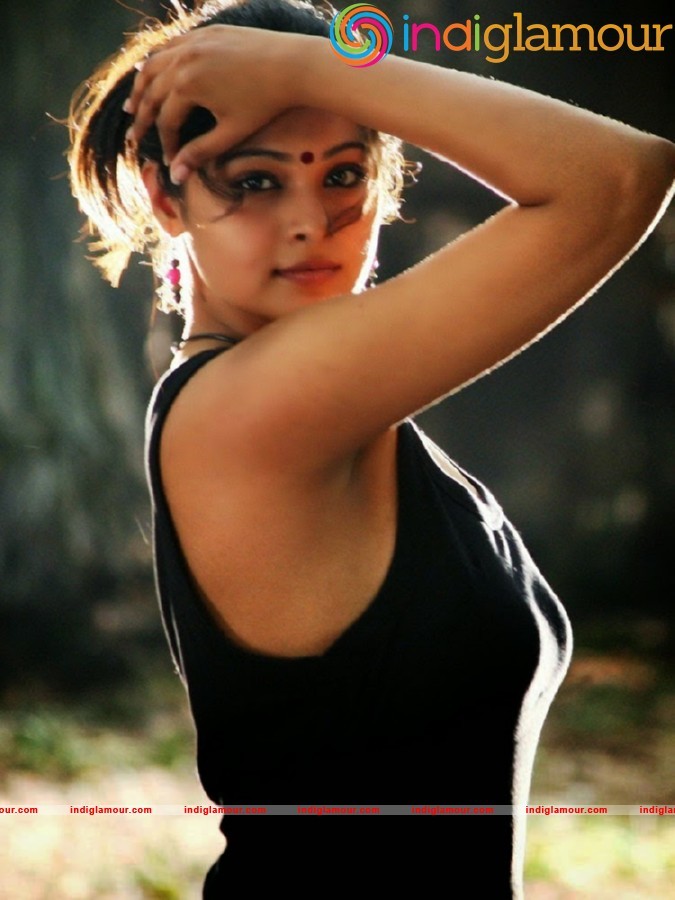 Arunthathi Actress hd photo