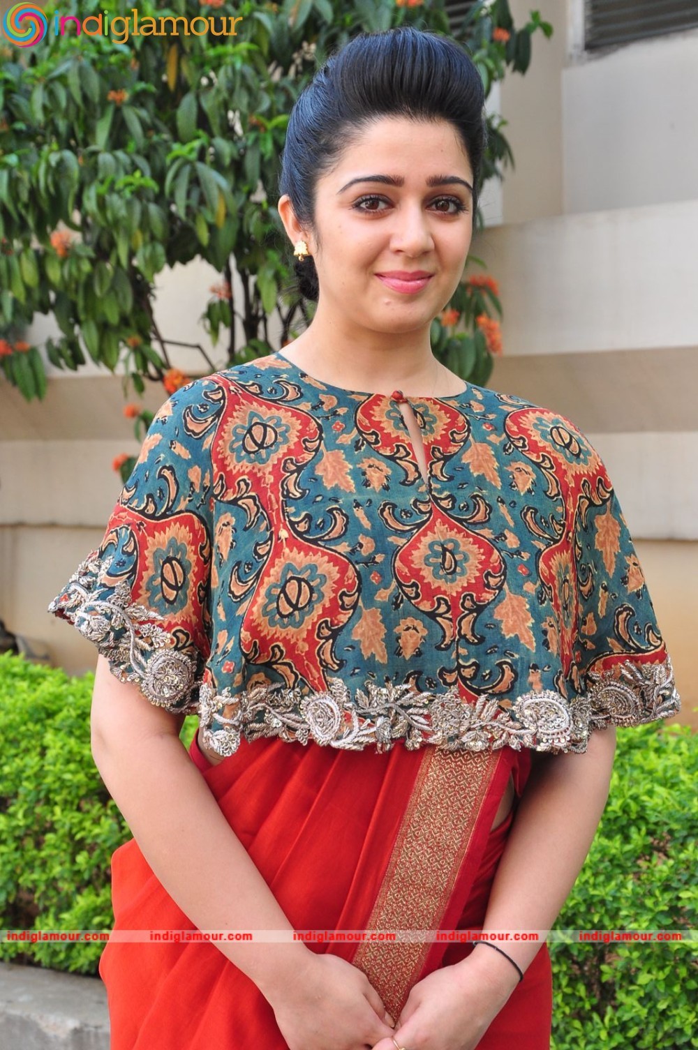 Charmy Kaur Actress hd photo