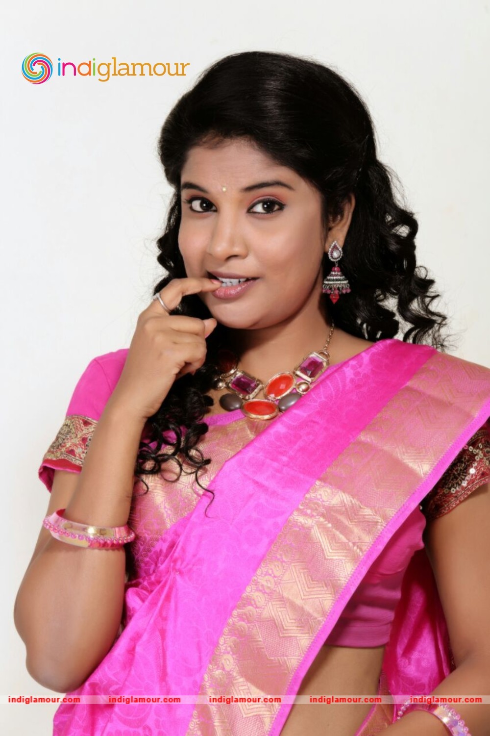 Actress Sabbita Roi New Photo Shoot Images Actress hd photo