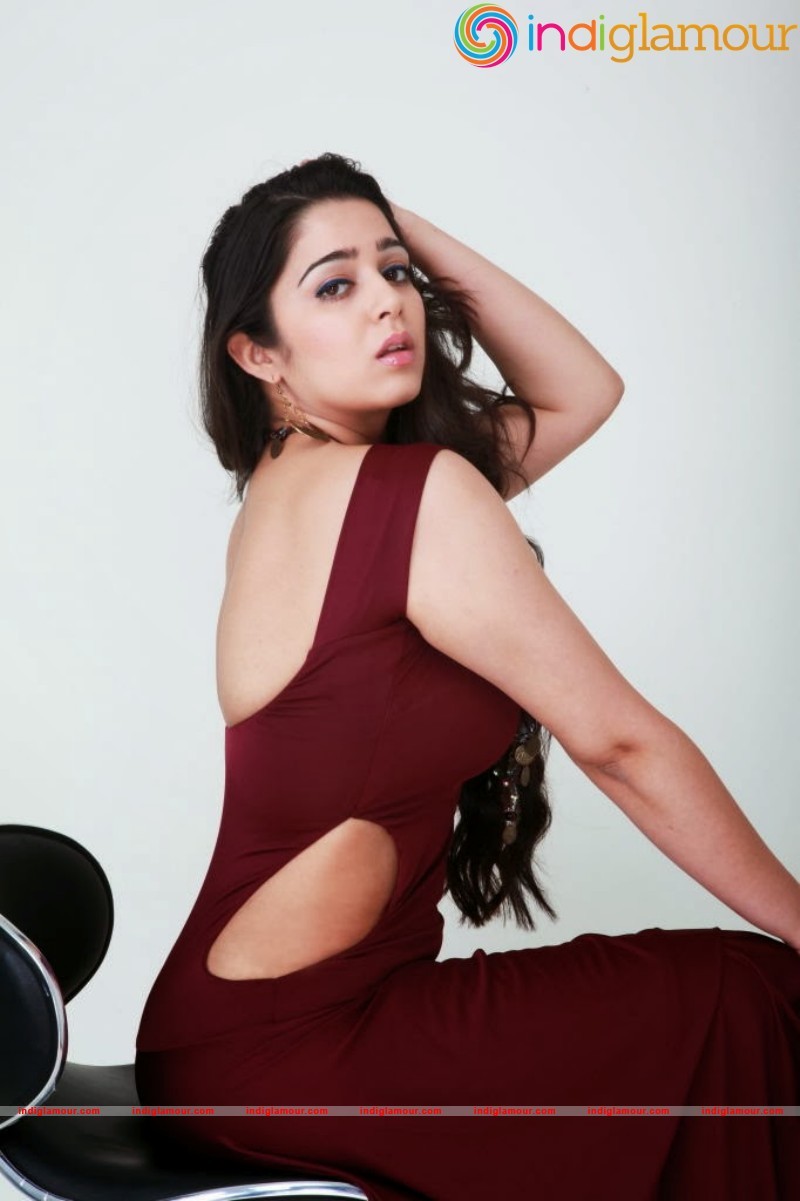 charmi kaur Actress hd photo