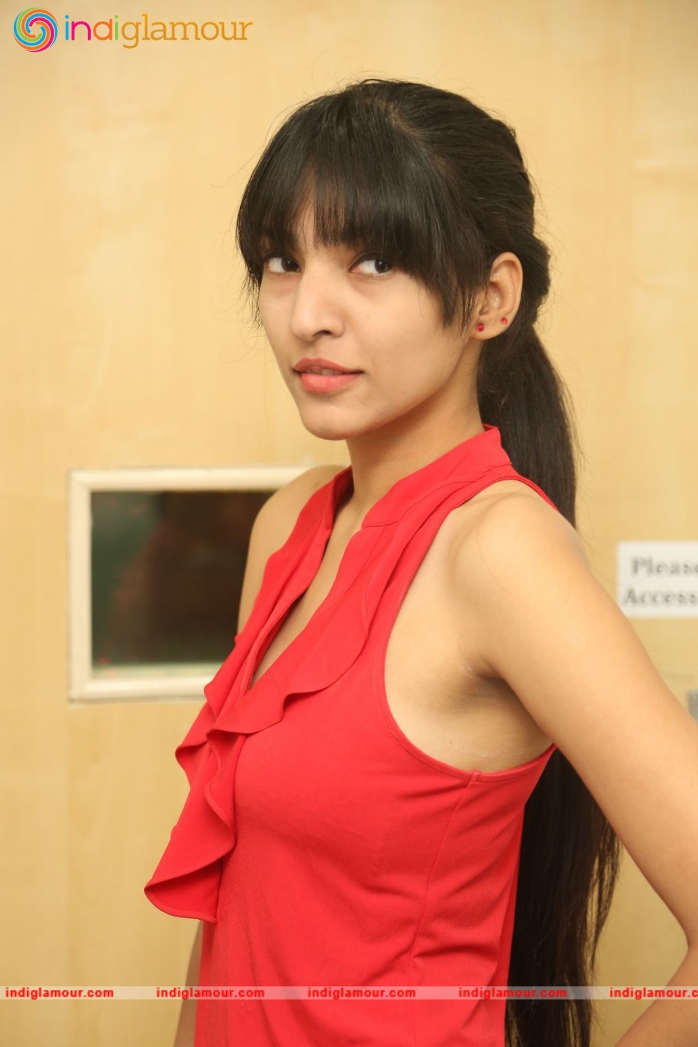 Supraja Actress hd photo