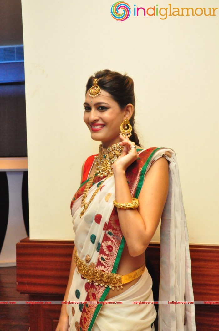 Swetha Jadav Actress hd photo