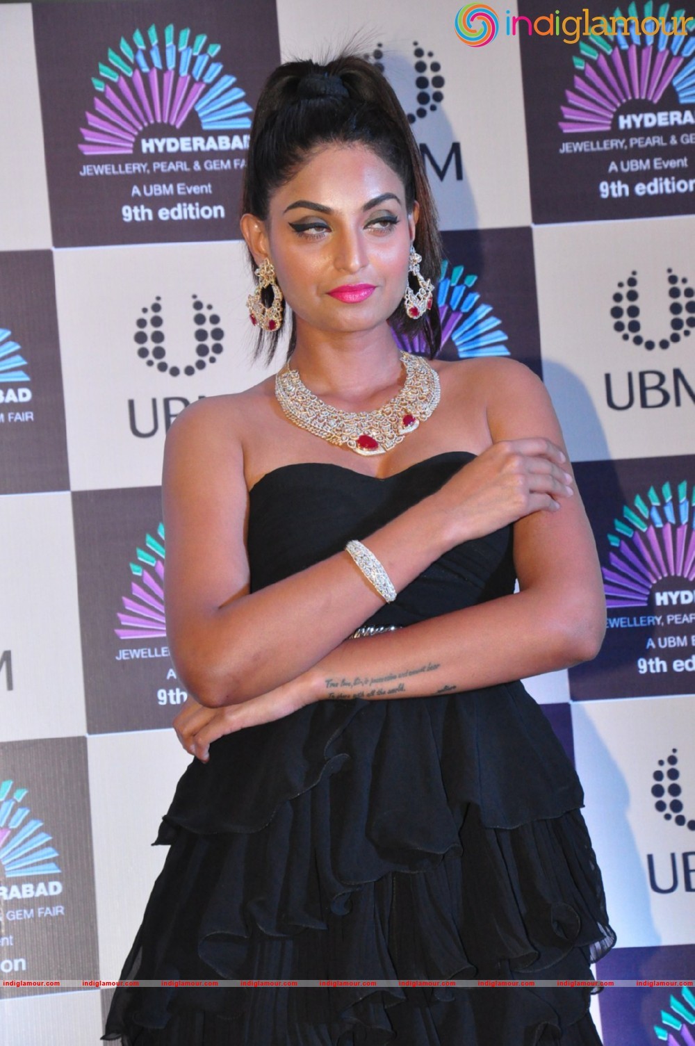 Sharan Actress hd photo