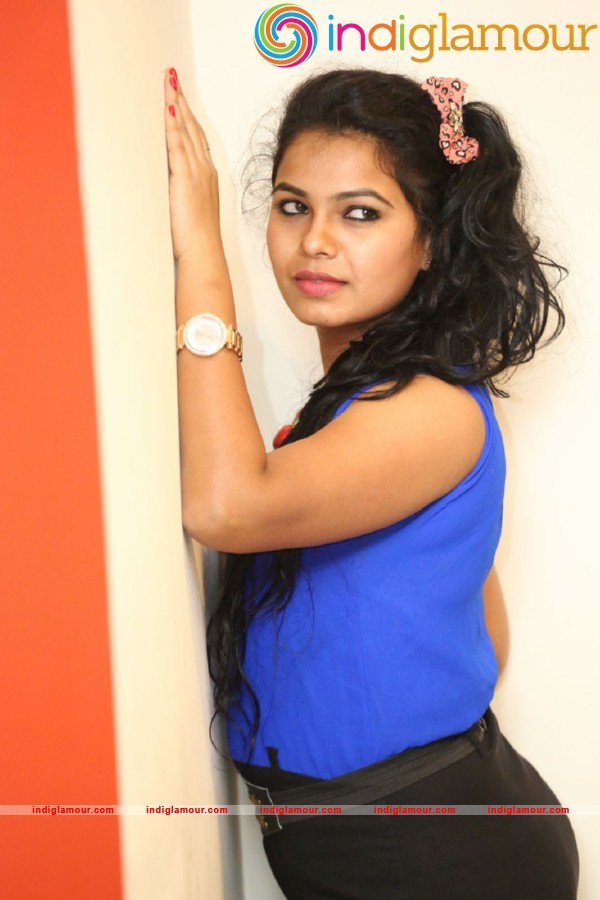 Naveena Jackson Actress hd photo