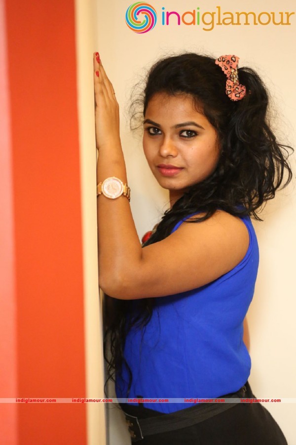Naveena Jackson Actress hd photo