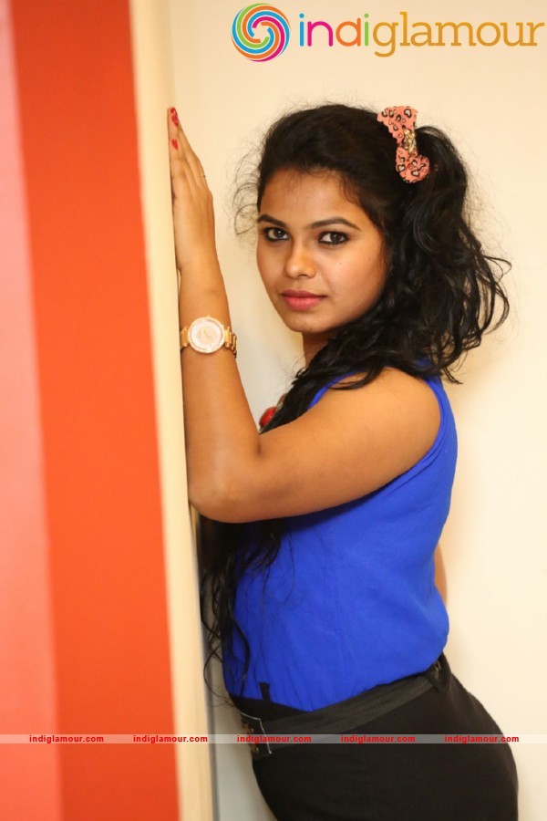 Naveena Jackson Actress hd photo