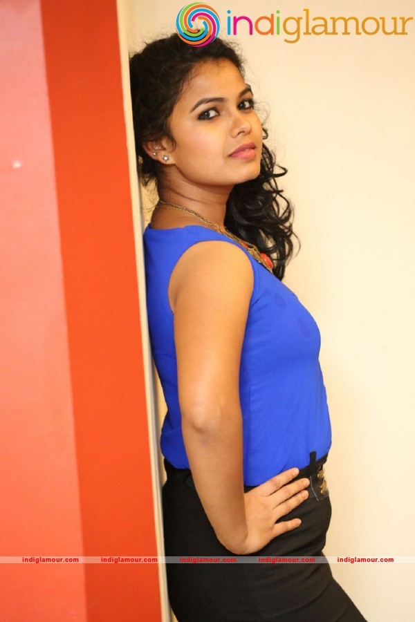 Naveena Jackson Actress hd photo