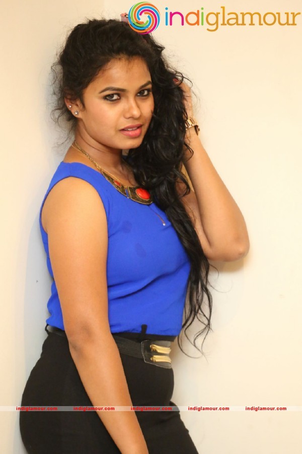 Naveena Jackson Actress hd photo