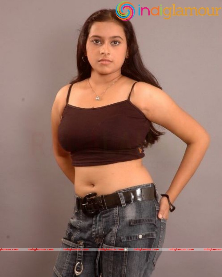 Sri Divya Actress hd photo