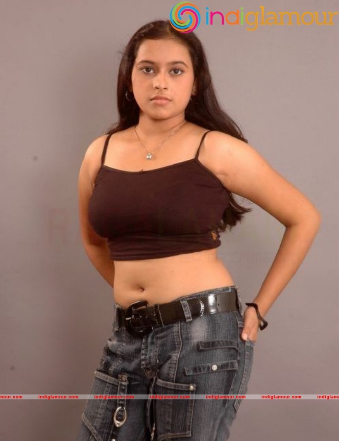 Sri Divya Actress hd photo