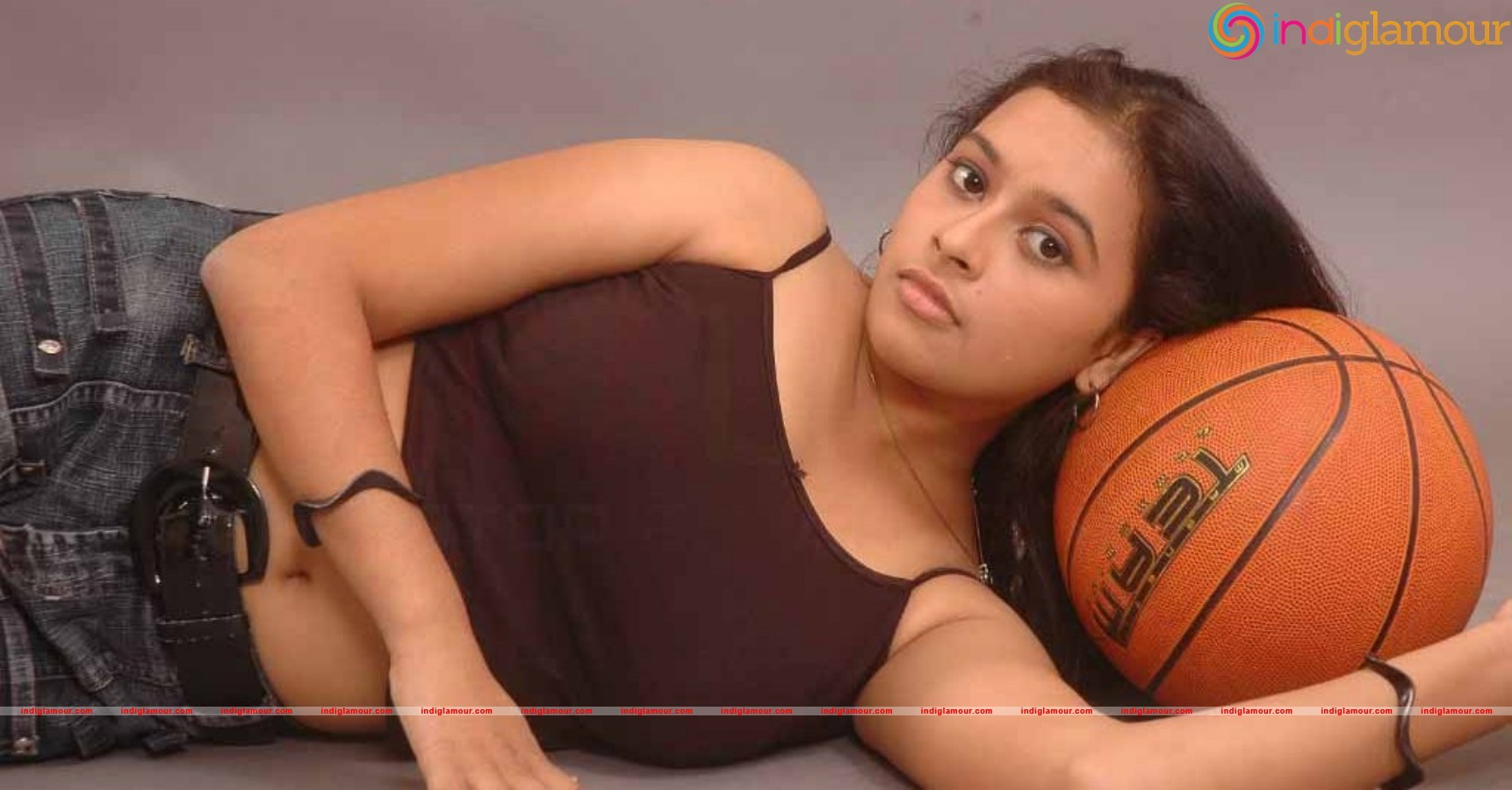 Sri Divya Actress hd photo